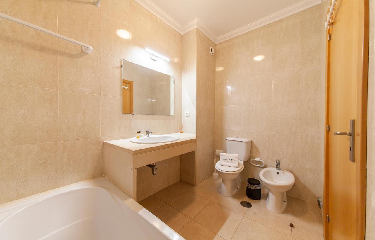 A52 - Quintao Apartment In ポルティマン エクステリア 写真
